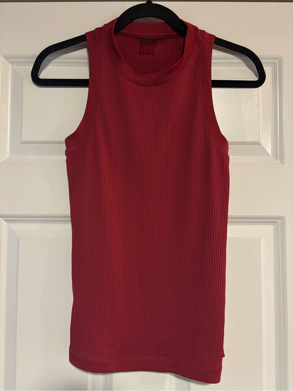 Calia by Carrie Underwood Brick Red Ribbed Racerback Tank Top, size Small